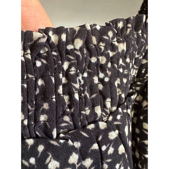 Paper Crane Black Ditsy Floral Smocked Peplum Top Square Neck S Milkmaid N WT - Picture 3 of 7